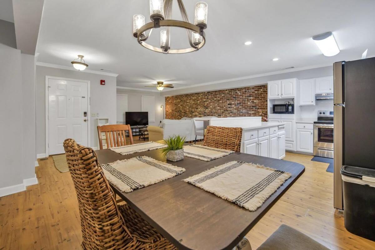 Freedom'S Flight - The Post Lofts Appartement Statesboro Buitenkant foto
